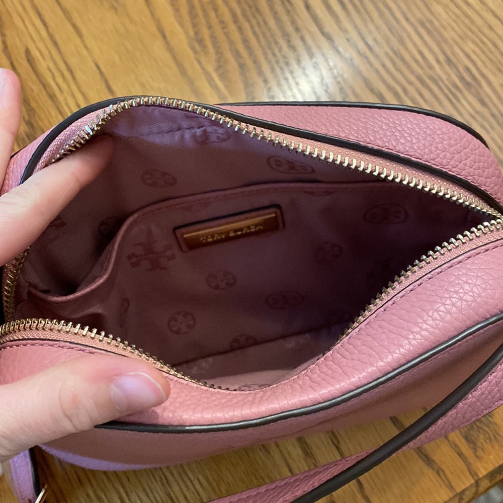 Tory Burch Thea Camera Bag - Picture 5 of 10